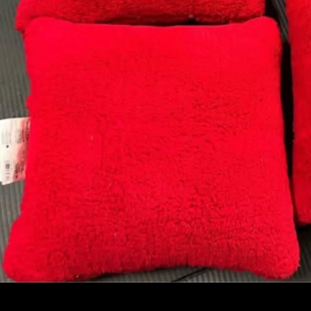 Target Red Plaid Decorative Pillows 4 count